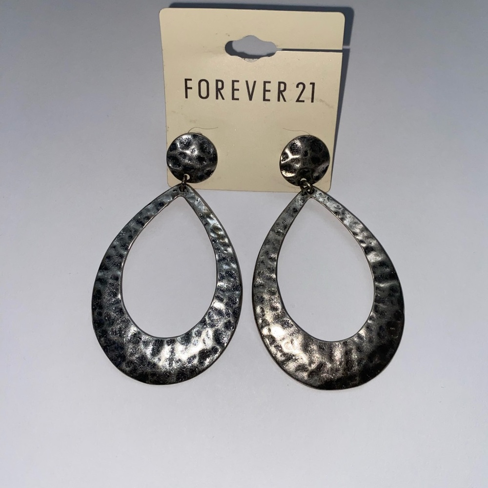 Forever 21 Silver Teardrop Earrings